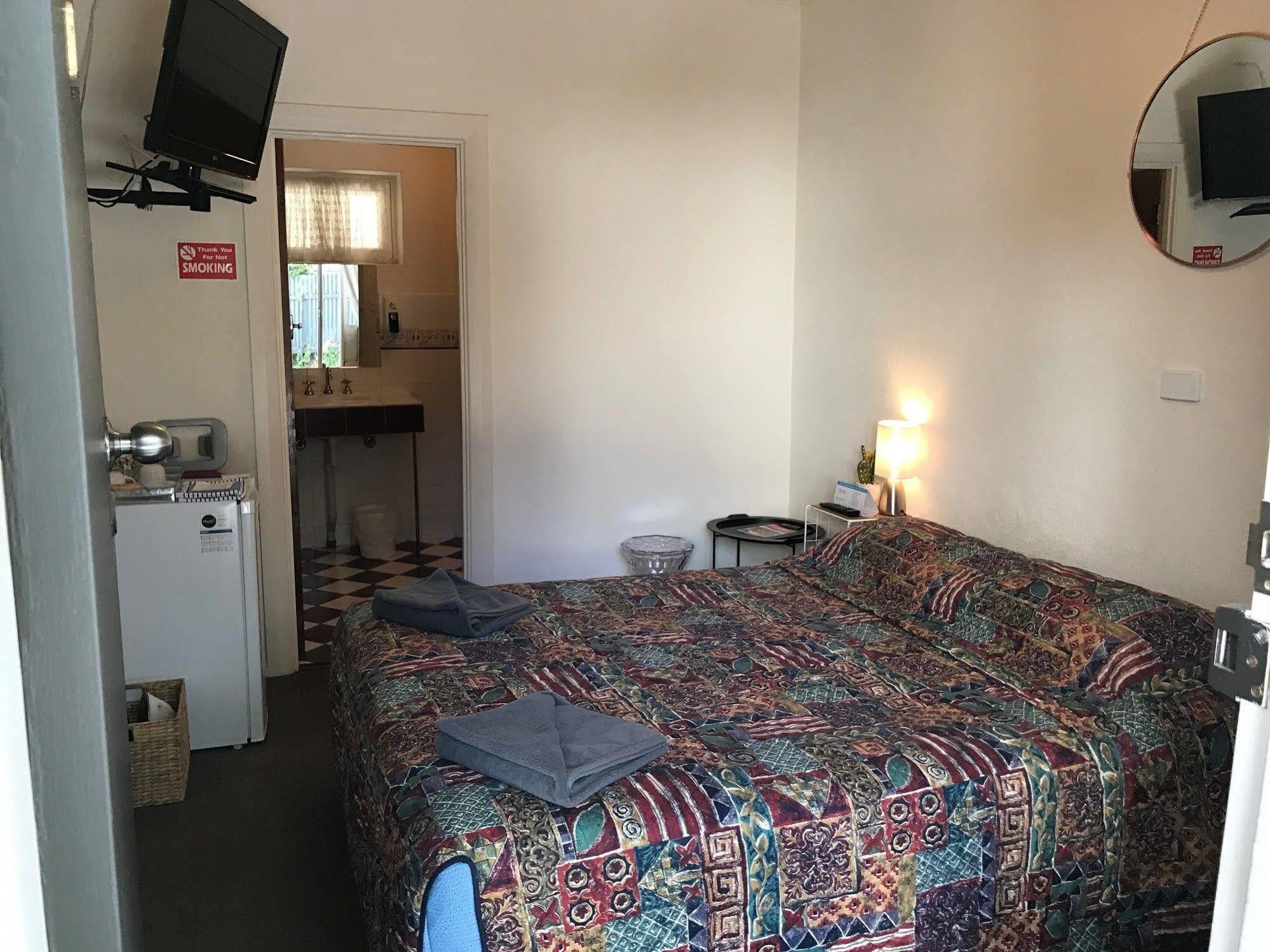 Aparthotel Hello And Adelaide